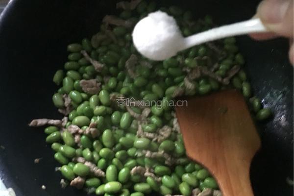 尖椒毛豆炒肉的做法图解9