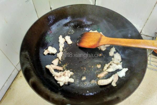 猪肉炒腐竹的做法图解3