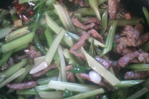 芹菜绿豆芽炒肉丝的做法图解6