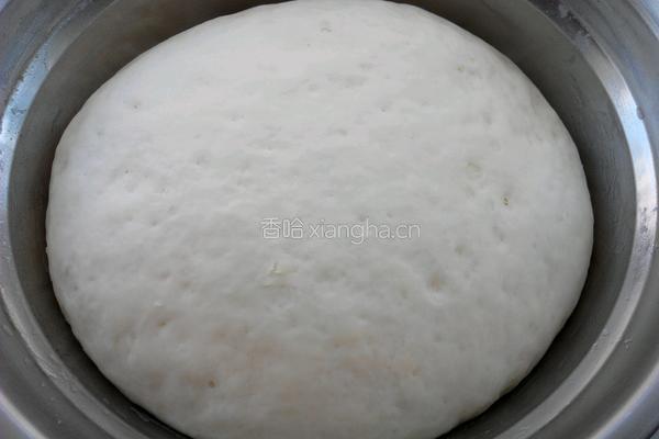 松软龙利鱼芹菜包子的做法图解7