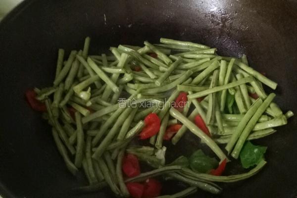 彩椒炒豇豆的做法图解3