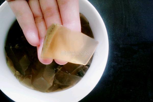 哈密瓜茶冻露的做法图解4