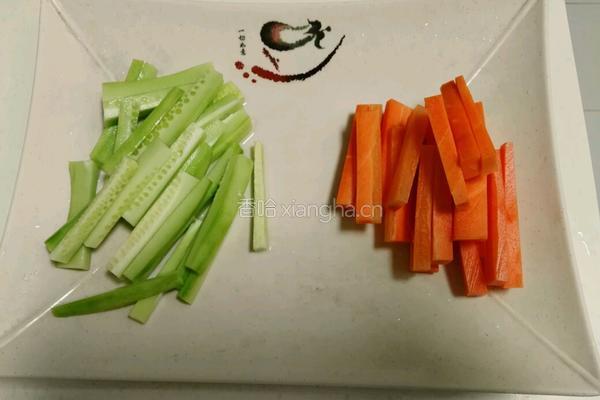 时蔬玫瑰花语的做法图解2