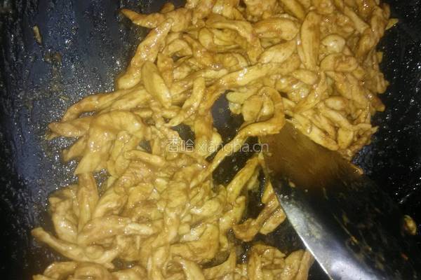 绿豆芽炒肉丝的做法图解2