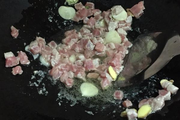 西兰花炒肉的做法图解5