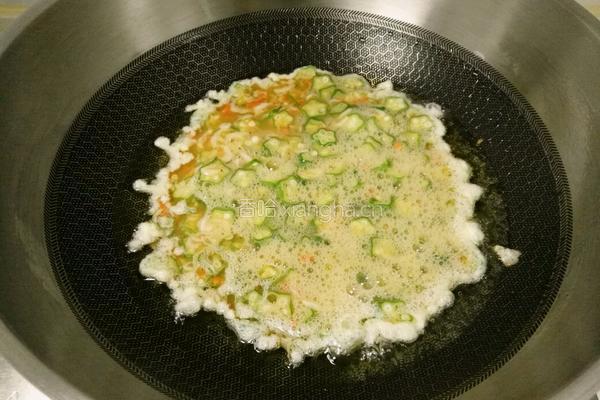 秋葵煎蛋的做法图解6