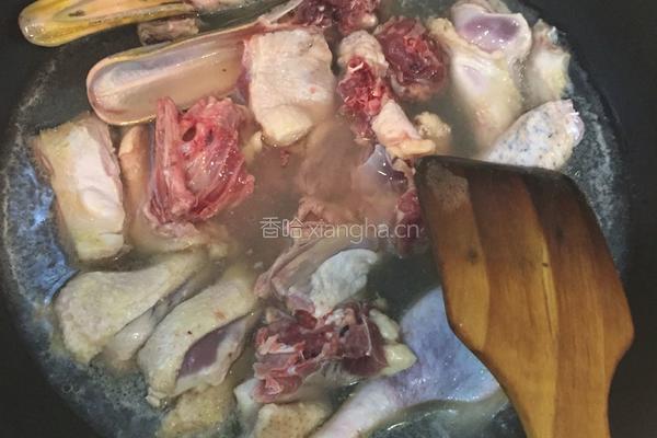 彩椒炒鸭肉的做法图解3