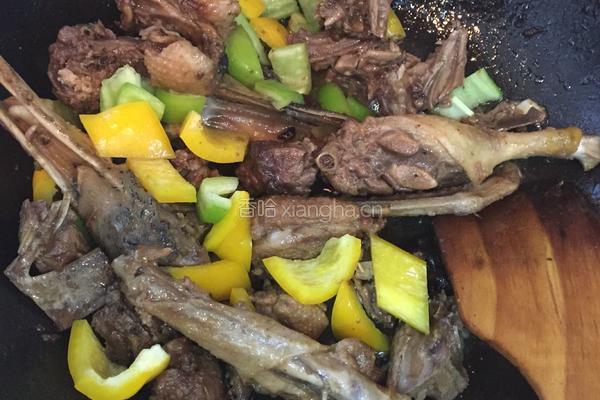 彩椒炒鸭肉的做法图解9