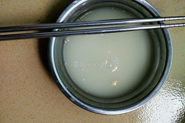 香酥麻花的做法图解1