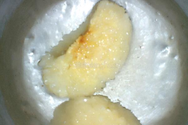 银耳莲子枸杞粥的做法图解1