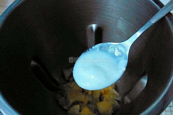 哈密瓜酸奶昔的做法图解4