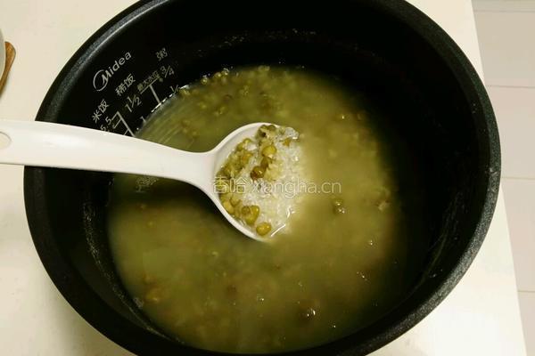 原味绿豆粥的做法图解3