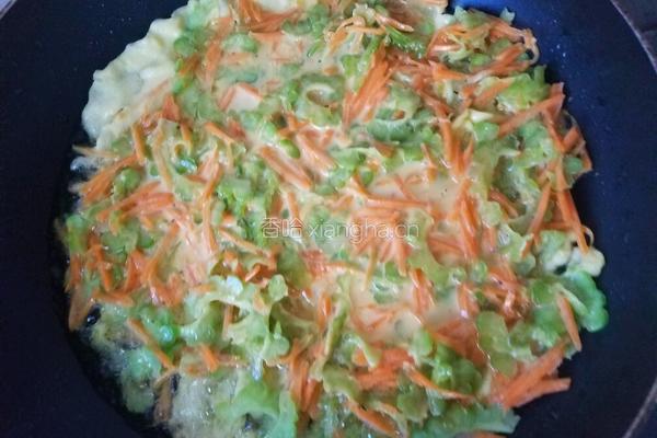 苦瓜胡萝卜鸡蛋饼的做法图解5