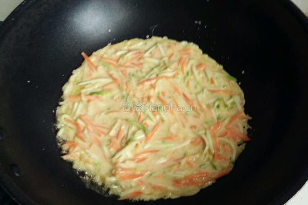 角瓜胡萝卜蛋饼的做法图解4