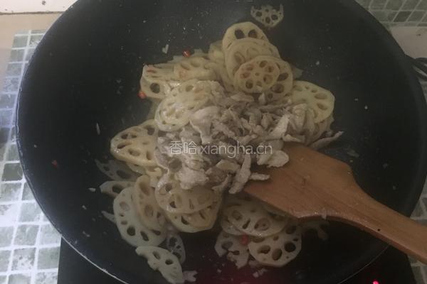 藕片炒瘦肉的做法图解12
