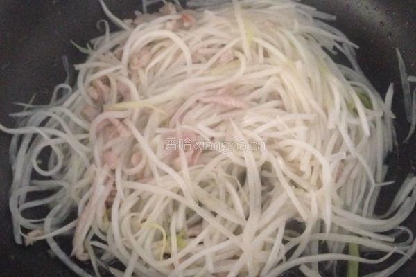 萝卜丝炒肉的做法图解3
