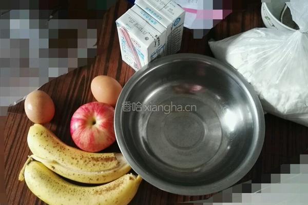 水果牛奶煎饼的做法图解1
