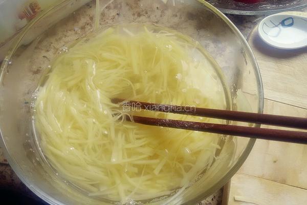 奶香土豆饼的做法图解1