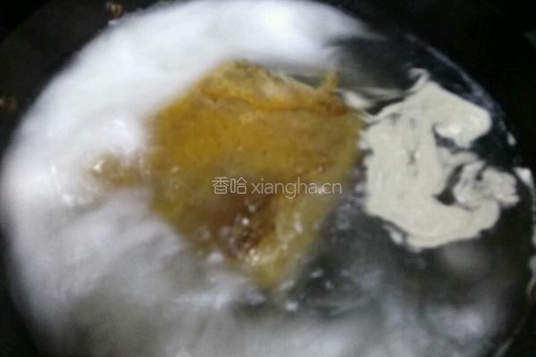 彩椒炒腊肉的做法图解1