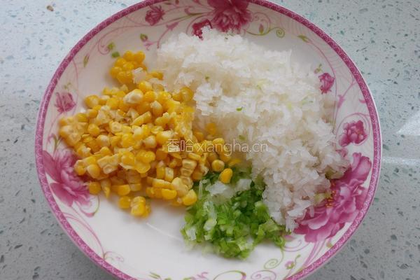 白萝卜玉米粒鸡蛋饼的做法图解4