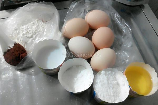 可可戚风蛋糕的做法图解1