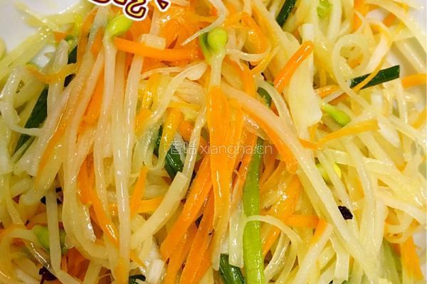 五彩土豆丝的做法图解9