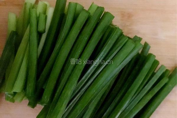 五彩豆芽菜土豆丝的做法图解6