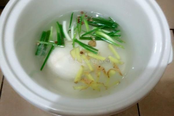 凉拌绿豆芽的做法图解5