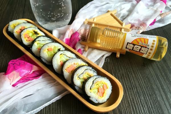 紫菜包饭的做法图解9