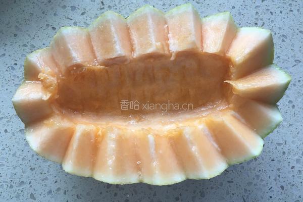 哈密瓜酸奶盏的做法图解4