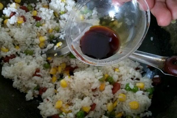 三色炒饭的做法图解7