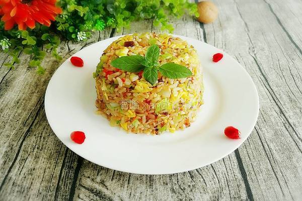 卷心菜腊肉炒饭的做法图解13