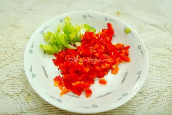 卷心菜腊肉炒饭的做法图解4