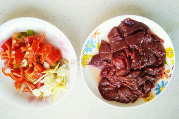 彩椒爆腰花的做法图解3