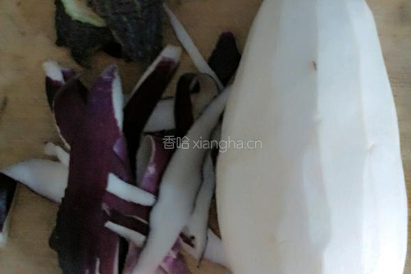 凉拌蒸茄子的做法图解1