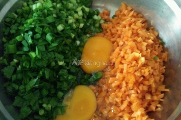 韭菜鸡蛋饼的做法图解2