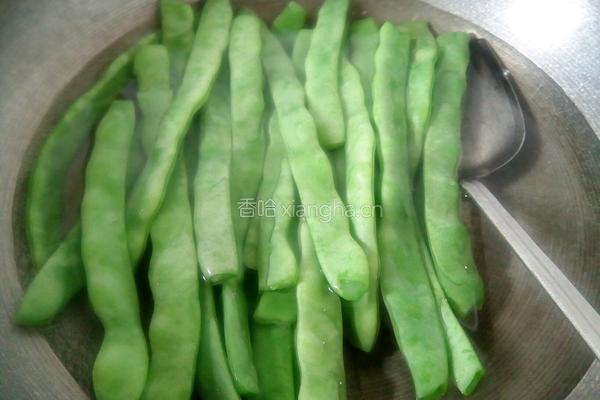 彩椒豆角的做法图解3