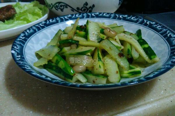 红葱油炒黄瓜的做法图解3