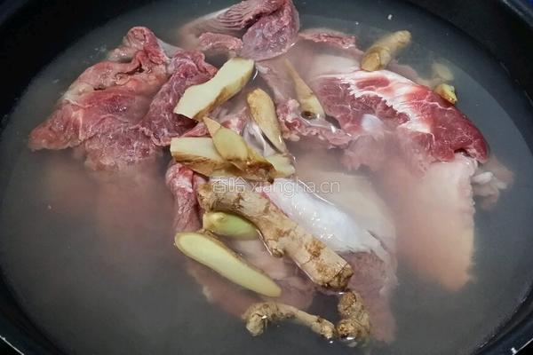 日式咖喱牛腩飯的做法图解2