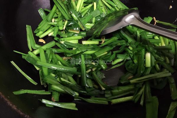 韭菜炒鸡蛋的做法图解3