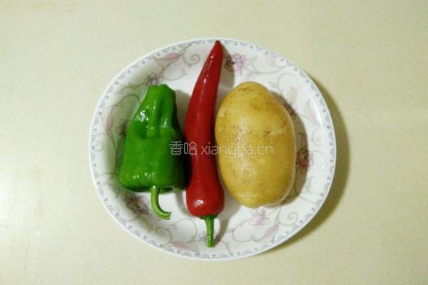 双椒土豆丝的做法图解1