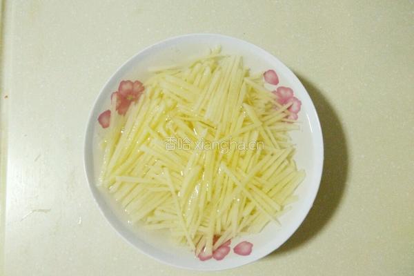 双椒土豆丝的做法图解3