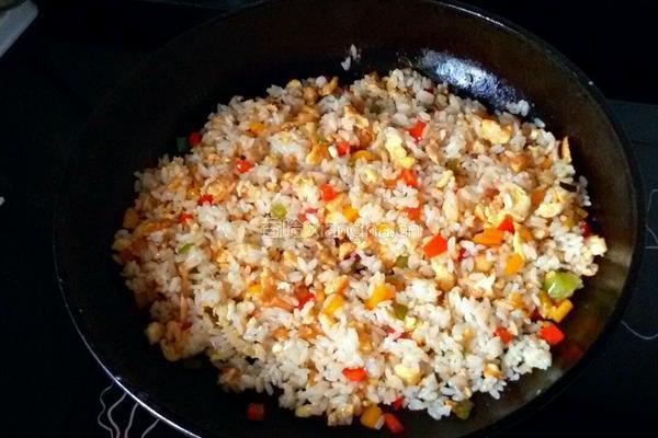 彩椒炒饭的做法图解10