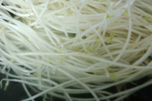凉拌绿豆芽金针菇的做法图解5
