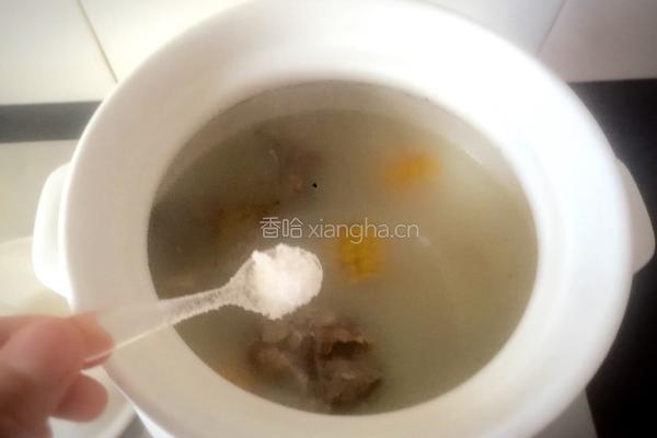 山药玉米筒骨汤的做法图解7