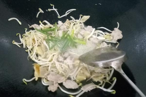 绿豆芽炒肉片（猪油膏版)的做法图解7