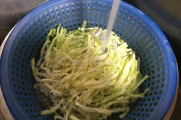 卷心菜炒面的做法图解5
