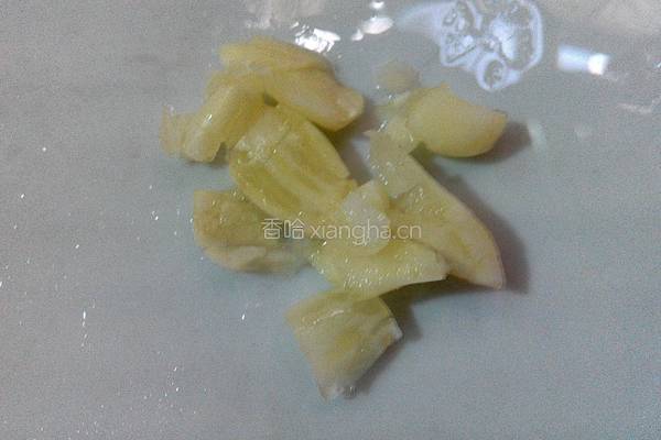 平菇炒卷心菜的做法图解3