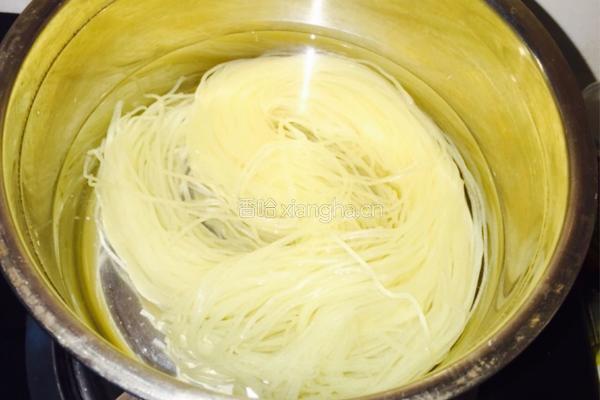 方便朝鲜冷面的做法图解2