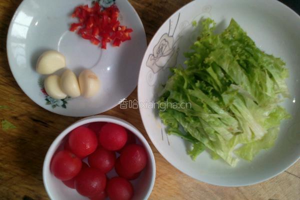 圣女果拌生菜（凉拌）的做法图解1